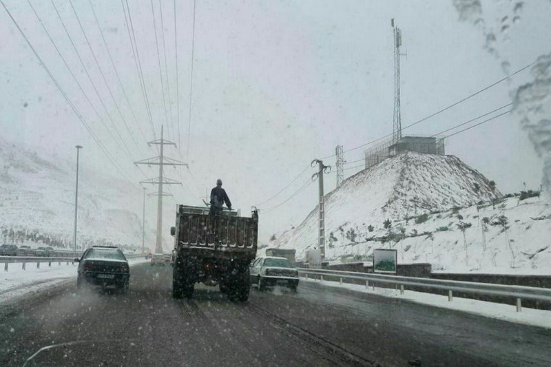 66 دستگاه براي برف روبي زمستاني در شهر اروميه آماده است