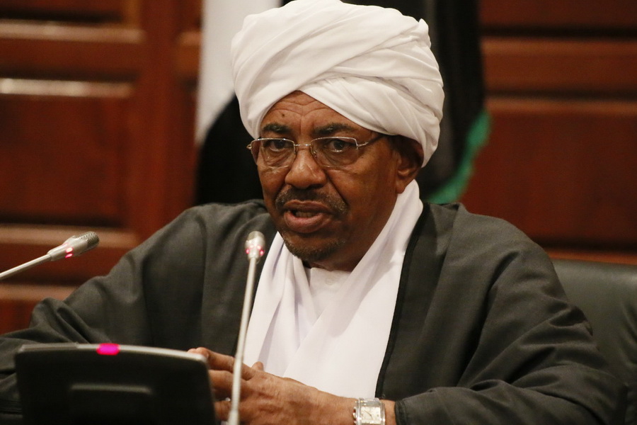 البشیر: برخی در صدد به زانو درآوردن سودان هستند البشیر: برخی در صدد به زانو درآوردن سودان هستند