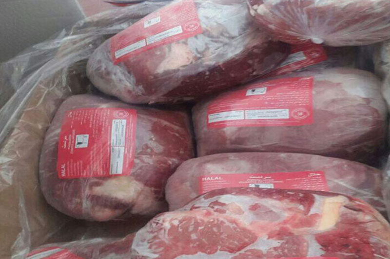 افزون بر 16 تن گوشت منجمد در بروجرد توزيع شد