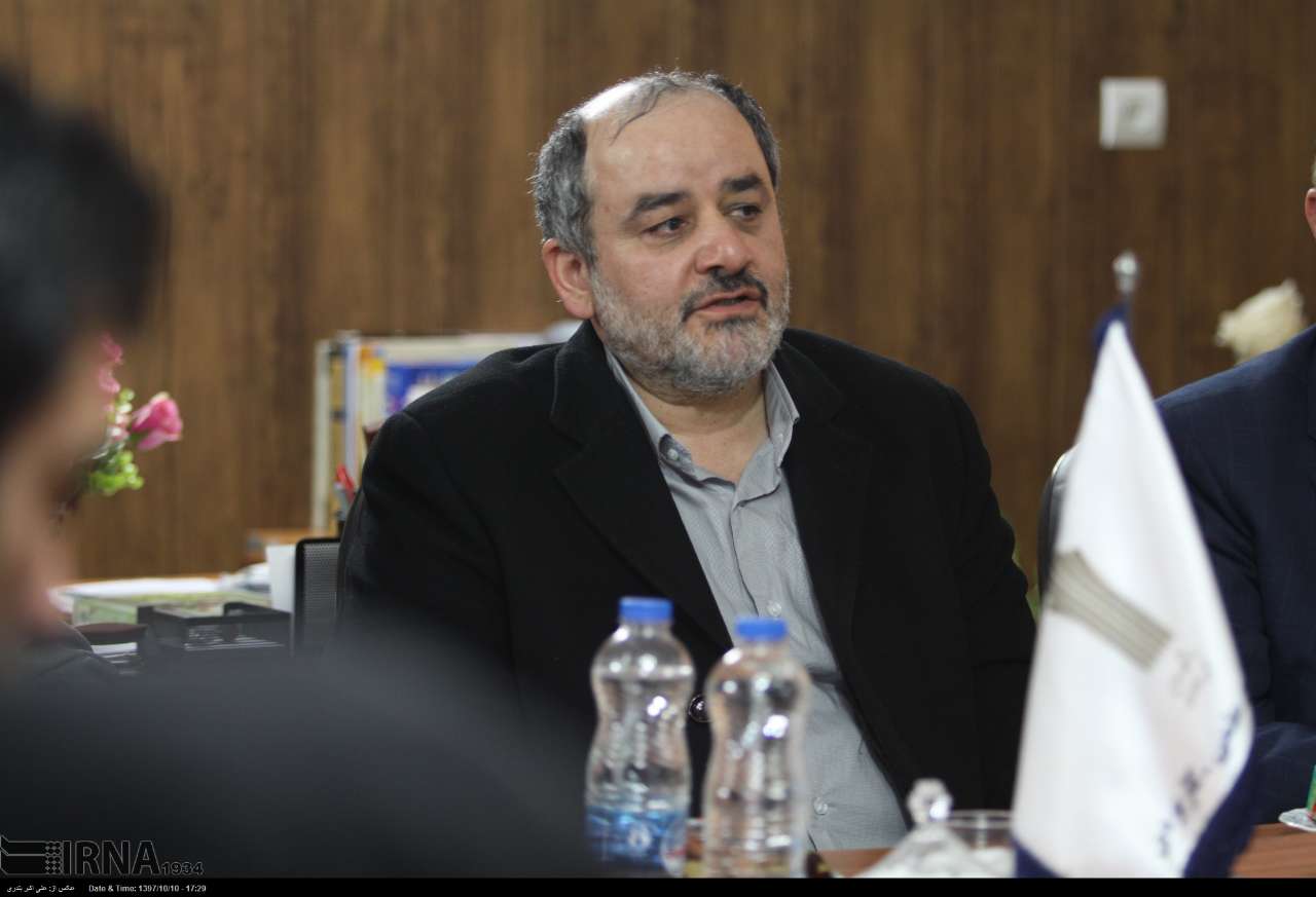كاهش مراكز از اولويت هاي دانشگاه علمي كاربردي است كاهش مراكز از اولويت هاي دانشگاه علمي كاربردي است