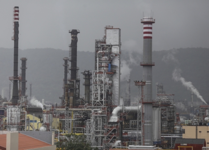 Iran expanding investment in India's oil sector Iran expanding investment in India's oil sector