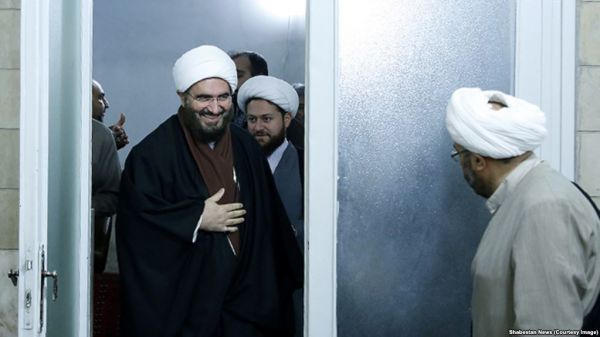 جوانترین امام جمعه تهران، جوانان را به نمازجمعه میآورد؟ جوانترین امام جمعه تهران، جوانان را به نمازجمعه میآورد؟