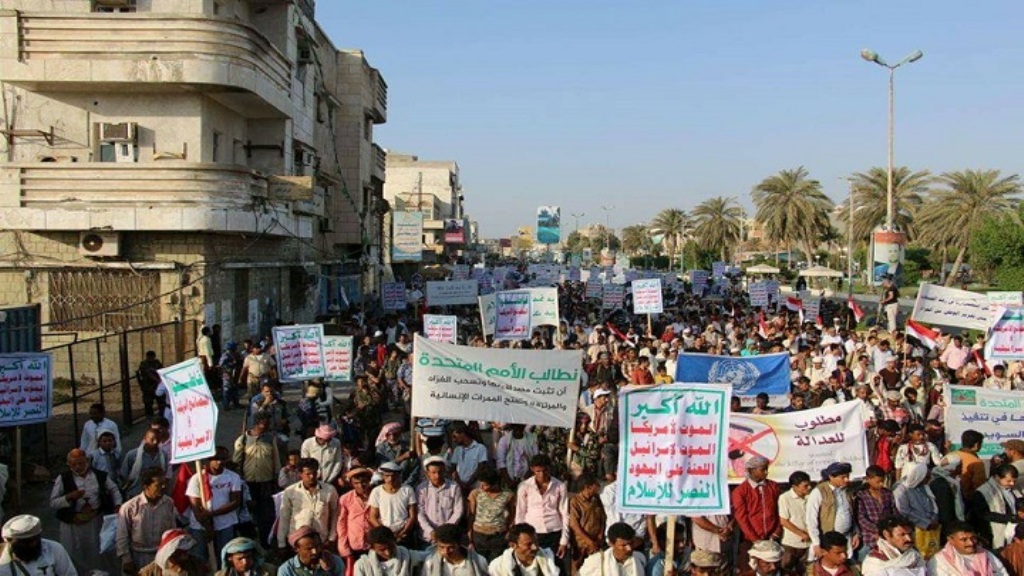 Yemenis condemn frequent violations of truce Yemenis condemn frequent violations of truce