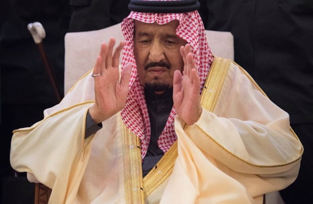 هندرسون: هكذا كشفت جنازة أمير سعودي توترات عائلة الحكم هندرسون: هكذا كشفت جنازة أمير سعودي توترات عائلة الحكم