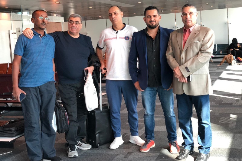 الإمارات تمنع الوفد الإعلامي القطري من دخول أراضيها لتغطية كأس آسيا الإمارات تمنع الوفد الإعلامي القطري من دخول أراضيها لتغطية كأس آسيا