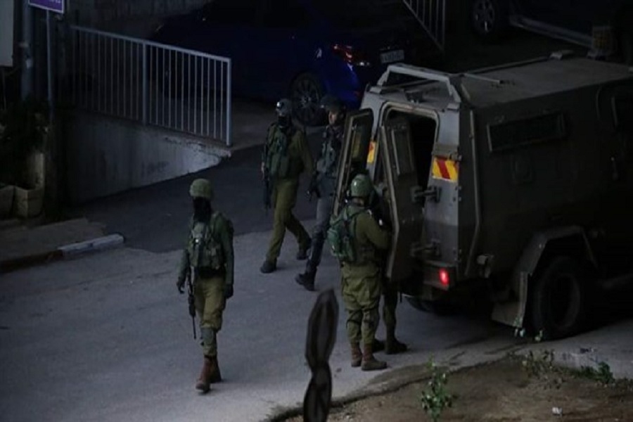 Israeli forces arrest 10 Palestinians in West Bank Israeli forces arrest 10 Palestinians in West Bank