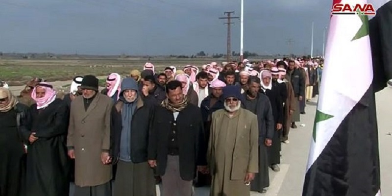 Around 300 displaced Syrian people return home Around 300 displaced Syrian people return home