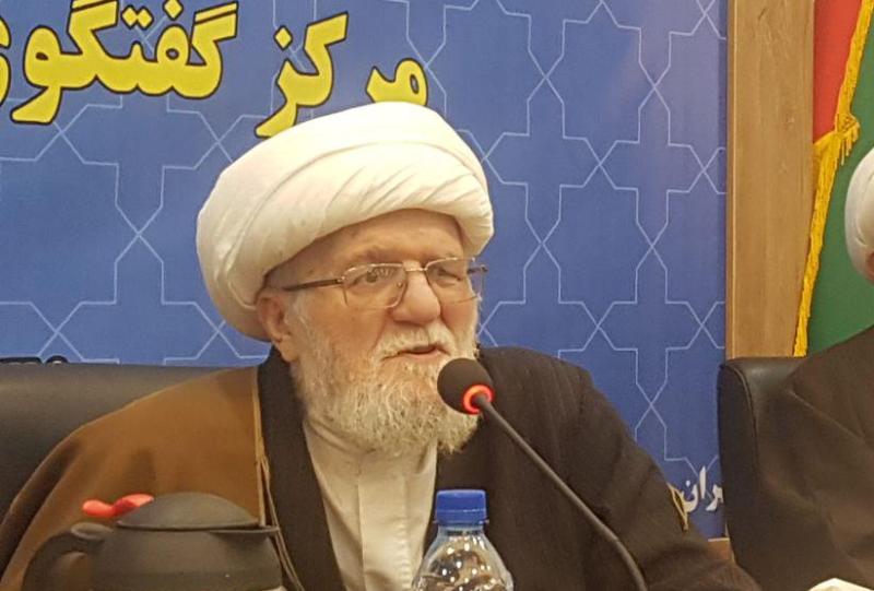 آیة الله تسخیری یؤكد ضرورة التعامل مع البیئة علي أساس التعالیم الاسلامیة آیة الله تسخیری یؤكد ضرورة التعامل مع البیئة علي أساس التعالیم الاسلامیة