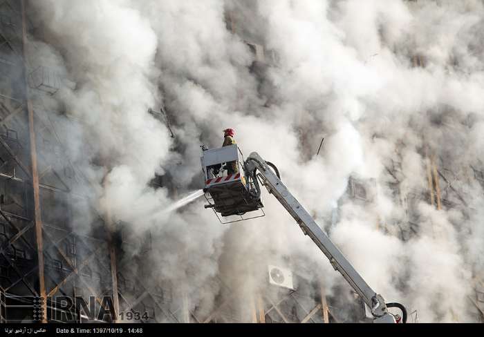 غمنامه راست‌قامتان پلاسکو