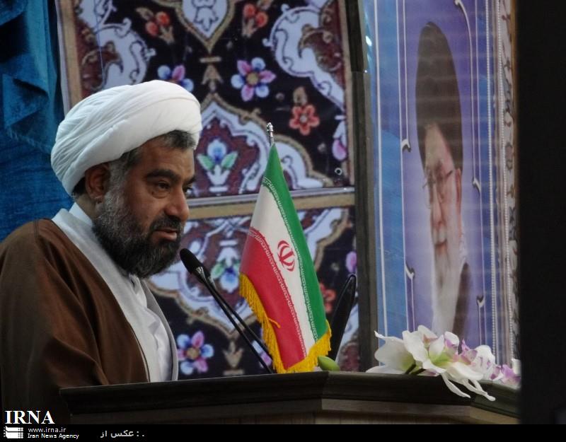 مشكلات كشور در سایه عمل به فرمایشات رهبری حل می شود مشكلات كشور در سایه عمل به فرمایشات رهبری حل می شود