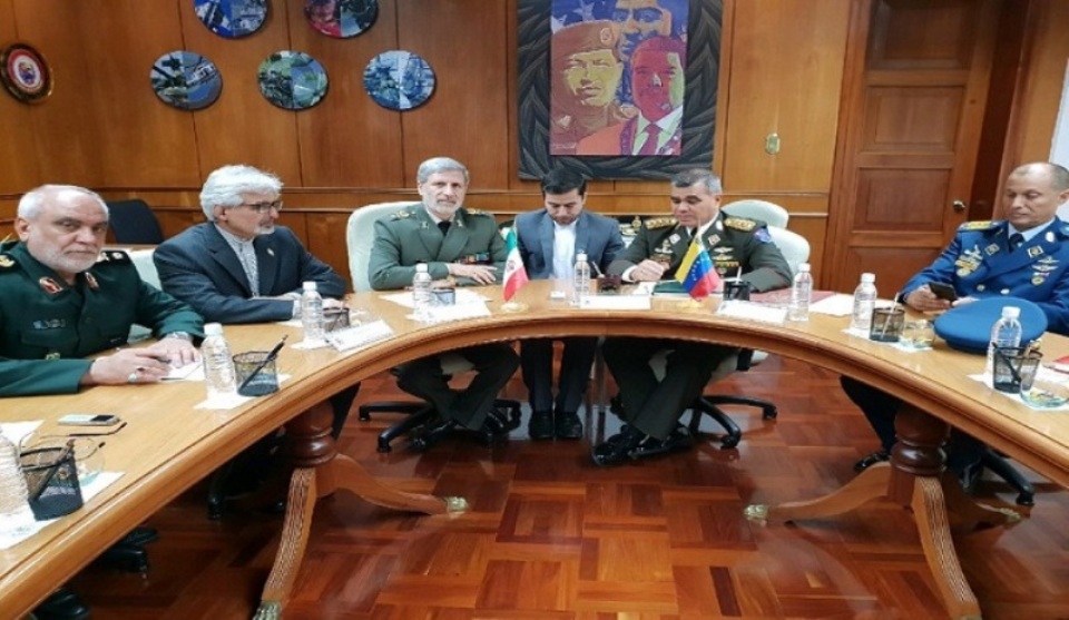 وزیر دفاع ایران در مراسم تحلیف مادورو شركت كرد وزیر دفاع ایران در مراسم تحلیف مادورو شركت كرد