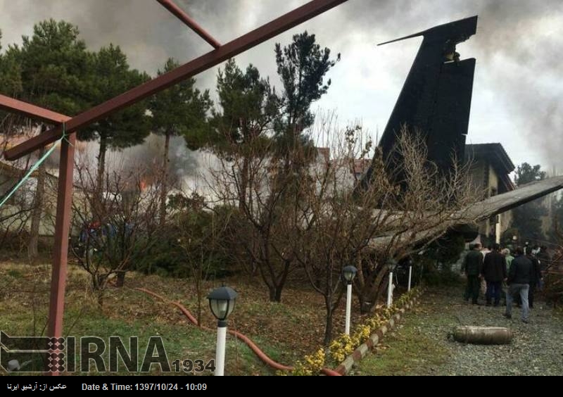 ایران میں کارگو جہاز گر کر تباہ، 10 افراد جاں بحق ایران میں کارگو جہاز گر کر تباہ، 10 افراد جاں بحق