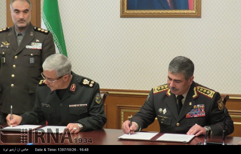ایران اور آذربائیجان کا عسکری تعاون کی یادداشت پر دستخط ایران اور آذربائیجان کا عسکری تعاون کی یادداشت پر دستخط