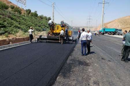 110 كيلومتر از محورهاي مواصلاتي آذربايجان غربي آسفالت و لكه گيري شد