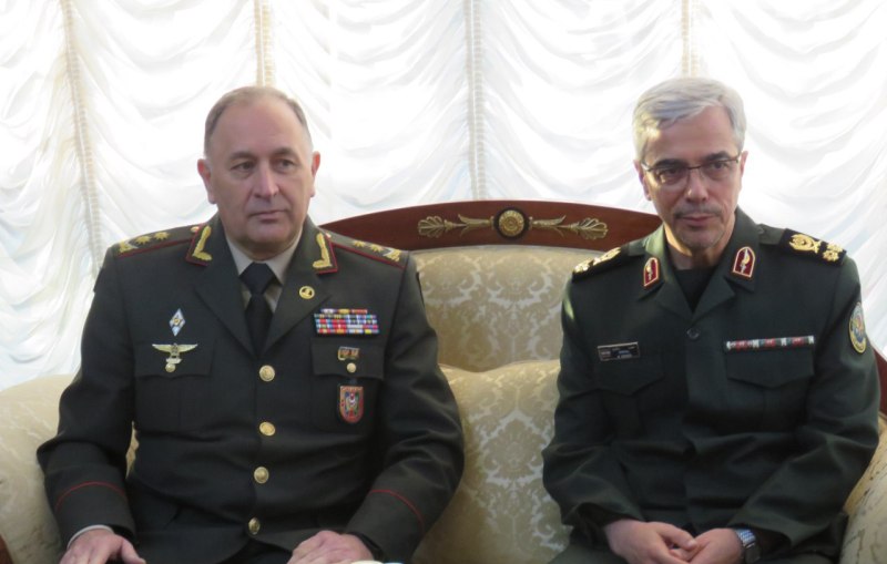 Teheran und Baku weiten militärische Zusammenarbeit aus Teheran und Baku weiten militärische Zusammenarbeit aus
