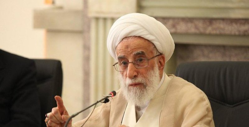 آية الله جنتي : ينبغي تحويل التهديدات الناجمة عن الفضاء الافتراضي الي فرص آية الله جنتي : ينبغي تحويل التهديدات الناجمة عن الفضاء الافتراضي الي فرص
