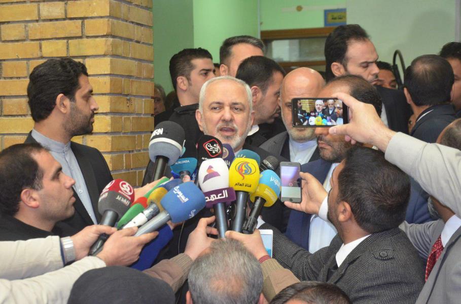 ظریف : لا یحق لـ 'بومبیو' التدخل فی العلاقات بین ایران والعراق ظریف : لا یحق لـ 'بومبیو' التدخل فی العلاقات بین ایران والعراق