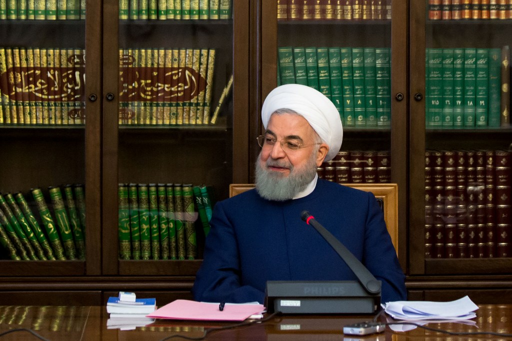 روحاني يؤكد مواصلة الحكومة بدعم الشرائح ذات الدخل المتدني روحاني يؤكد مواصلة الحكومة بدعم الشرائح ذات الدخل المتدني
