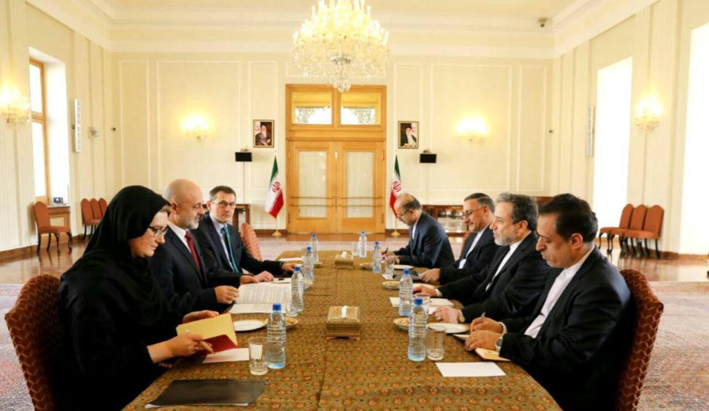 عراقجی: إیران لن تسمح لأی بلد بصناعة تحالفات ضد مصالحها عراقجی: إیران لن تسمح لأی بلد بصناعة تحالفات ضد مصالحها