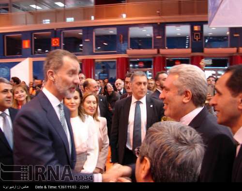 El Rey de España visita el stand de Irán en FITUR