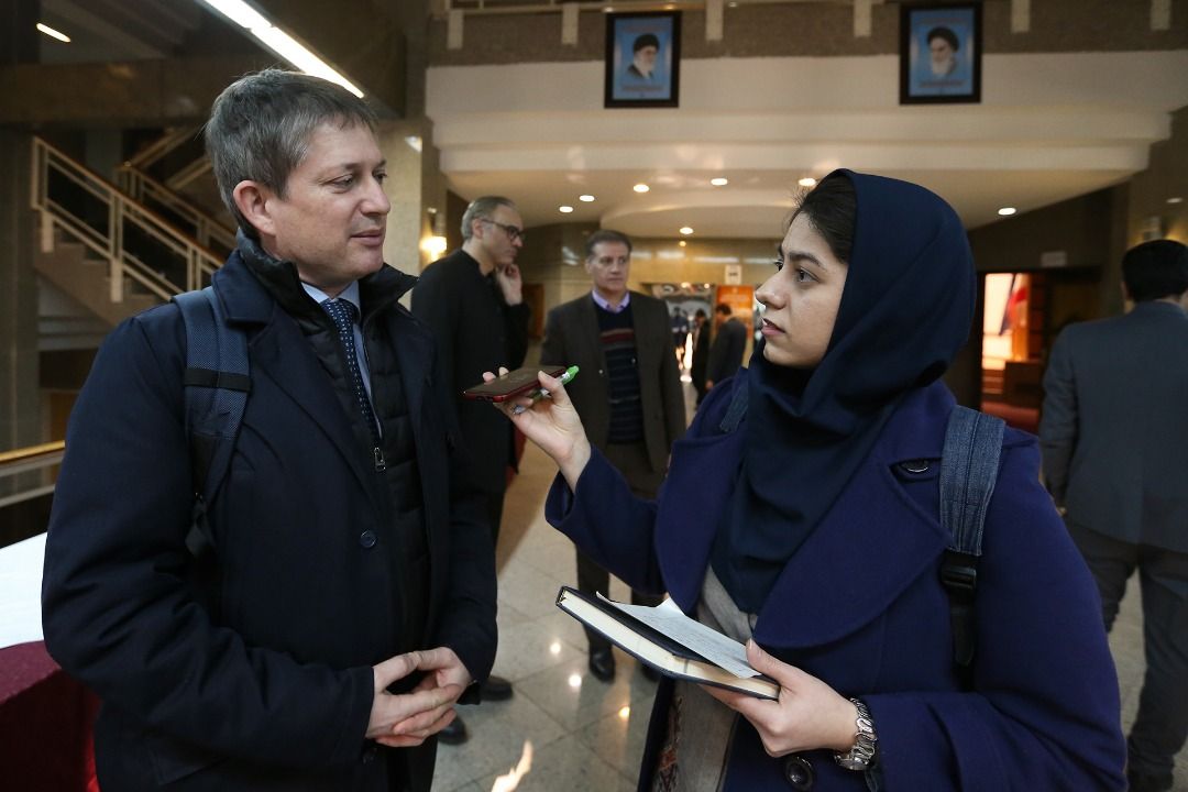 „Dokumente der Beziehungen zwischen Iran und Österreich“ sollte Grundlage zum Ausbau der bilateralen Beziehungen sein „Dokumente der Beziehungen zwischen Iran und Österreich“ sollte Grundlage zum Ausbau der bilateralen Beziehungen sein