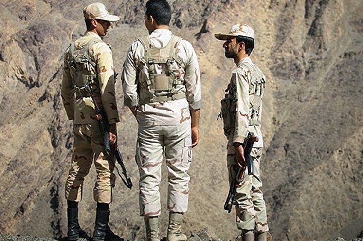 ايران تسلم باكستان 62 مهاجرا غير شرعي ايران تسلم باكستان 62 مهاجرا غير شرعي