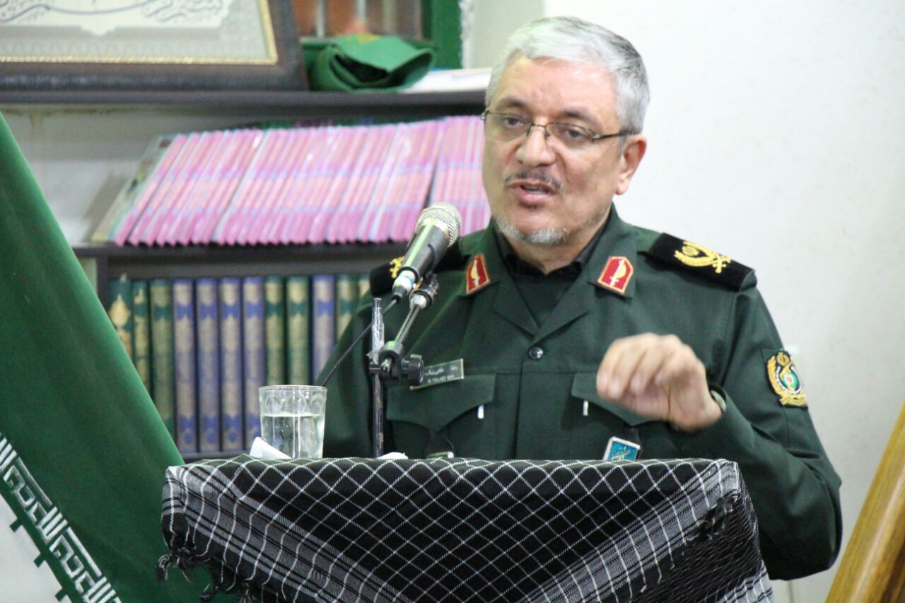 مساعد وزير الدفاع الايراني: الاعداء يسعون للمساس بالثورة بفتن مركبة مساعد وزير الدفاع الايراني: الاعداء يسعون للمساس بالثورة بفتن مركبة