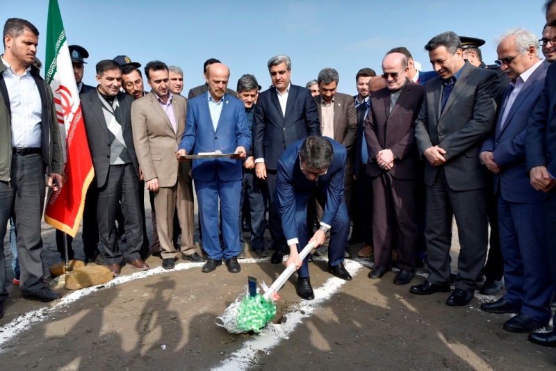 ساخت اولین بندر گردشگری دریایی گیلان در لنگرود آغاز شد