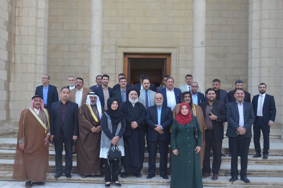السفير مسجدي: ايران علي استعداد للمساعدة باعادة اعمار العراق السفير مسجدي: ايران علي استعداد للمساعدة باعادة اعمار العراق