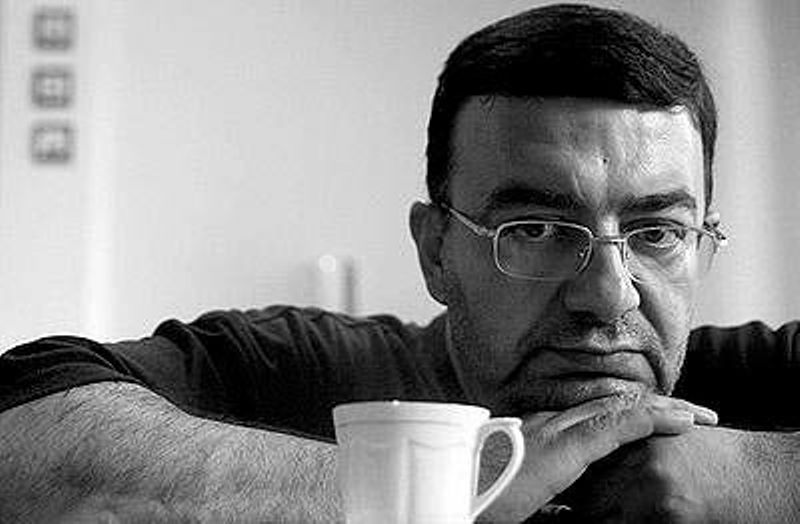 بورقانی روزنامه نگاری سیاستمدار و با اخلاق بورقانی روزنامه نگاری سیاستمدار و با اخلاق