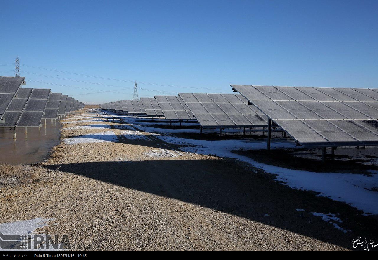 Hemedan’da 4 güneş enerji santrali açıldı Hemedan’da 4 güneş enerji santrali açıldı