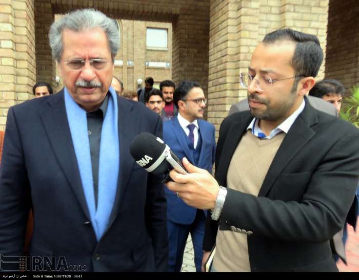 ایران نے سائنس کے شعبے میں اعلی کارکردگی دیکھائی: پاکستانی وزیر
تعلیم ایران نے سائنس کے شعبے میں اعلی کارکردگی دیکھائی: پاکستانی وزیر
تعلیم