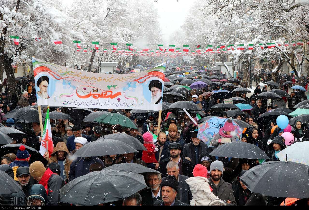 بارش برف آسمان استان همدان را فرا می‌گیرد