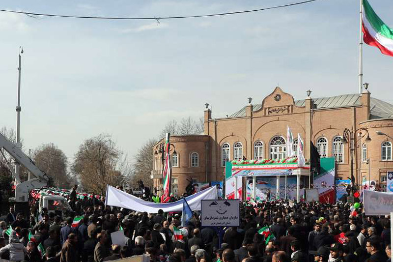 آغاز راهپیمایی 22 بهمن با ندای الله اكبر در آذربایجان غربی