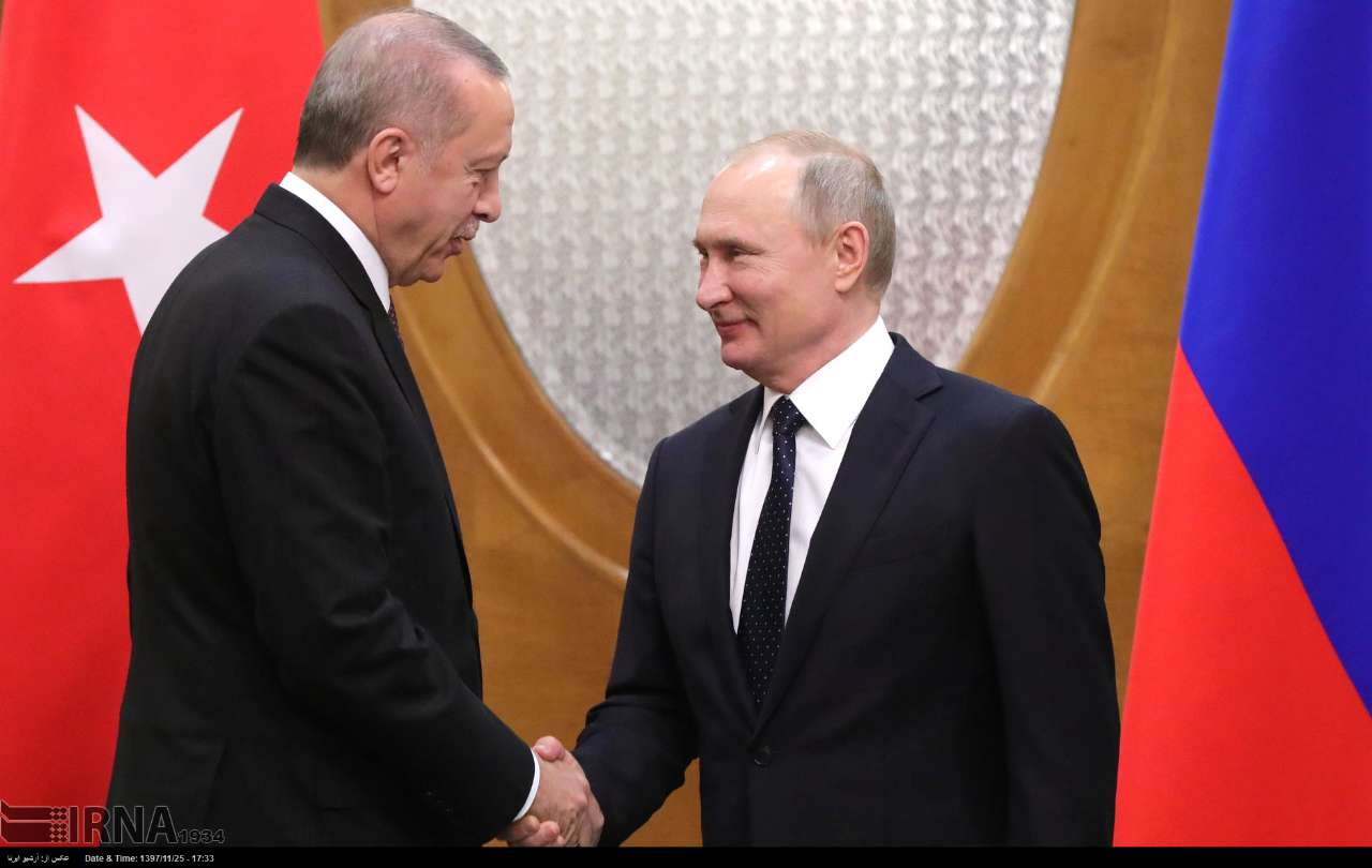 Путин уверен, что на саммите в Сочи будет дан новый импульс урегулированию в Сирии Путин уверен, что на саммите в Сочи будет дан новый импульс урегулированию в Сирии