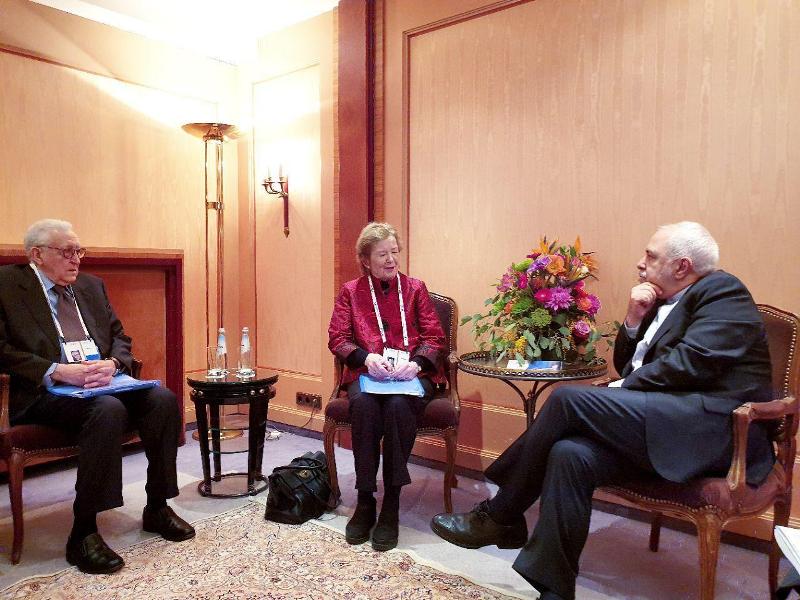 Iran FM confers with The Elders’ members on int’l issues Iran FM confers with The Elders’ members on int’l issues