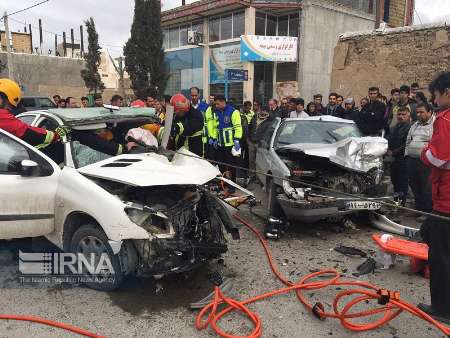 تصادف 2 خودرو در بجنورد مصدوميت رانندگان را درپي داشت