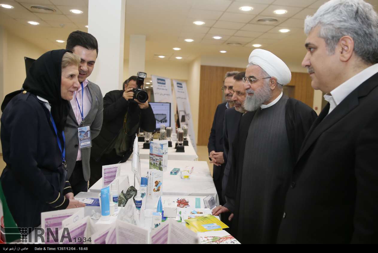 Präsident Rouhani hält eine Rede vor Leitern der wissensbasierten Unternehmen Präsident Rouhani hält eine Rede vor Leitern der wissensbasierten Unternehmen