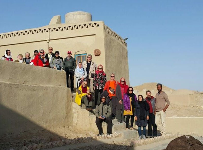 Österreichische Touristen besichtigen iranische Provinz „Sistan und Belutschistan“ Österreichische Touristen besichtigen iranische Provinz „Sistan und Belutschistan“