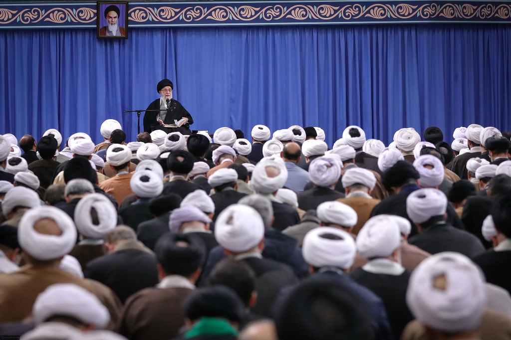 Leader lauds people's support for Islamic Revolution Leader lauds people's support for Islamic Revolution