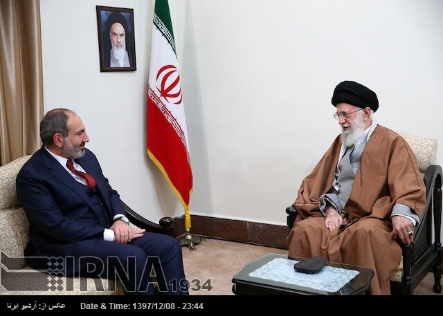 Irán y Armenia deben fortalecer sus amistosas relaciones a pesar de la oposición estadounidense Irán y Armenia deben fortalecer sus amistosas relaciones a pesar de la oposición estadounidense