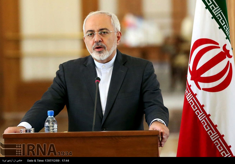 La amenaza del uso de armas destructivas debería cambiar a favor del diálogo, declara el ministro Zarif La amenaza del uso de armas destructivas debería cambiar a favor del diálogo, declara el ministro Zarif