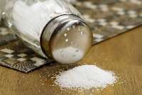 ایرانی‌ها 2 برابر بیشتر از استاندارد جهانی نمك مصرف می‌كنند