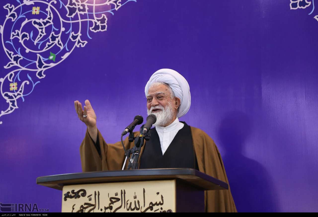 مهم ترین راه مبارزه با فساد استفاده از آدم های خدا ترس درنهادهای نظارتی است مهم ترین راه مبارزه با فساد استفاده از آدم های خدا ترس درنهادهای نظارتی است