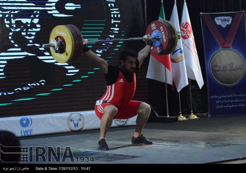 İranlı halterci, Fecr Halter Kupasında şampiyon oldu İranlı halterci, Fecr Halter Kupasında şampiyon oldu