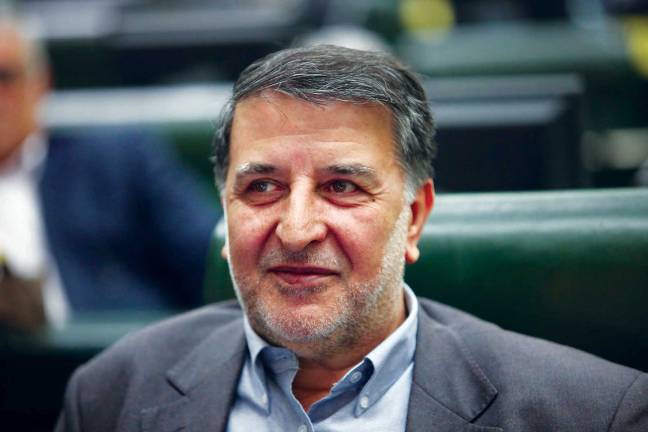 در قانون اساسی محدودیتی برای دفعات نمایندگی مجلس وجود ندارد در قانون اساسی محدودیتی برای دفعات نمایندگی مجلس وجود ندارد