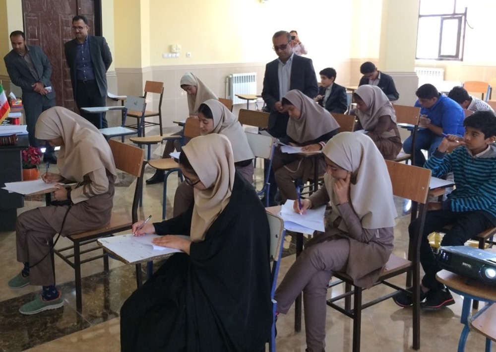 377 دانش آموز در بستك در جشنواره نوجوان خوارزمي رقابت كردند 377 دانش آموز در بستك در جشنواره نوجوان خوارزمي رقابت كردند