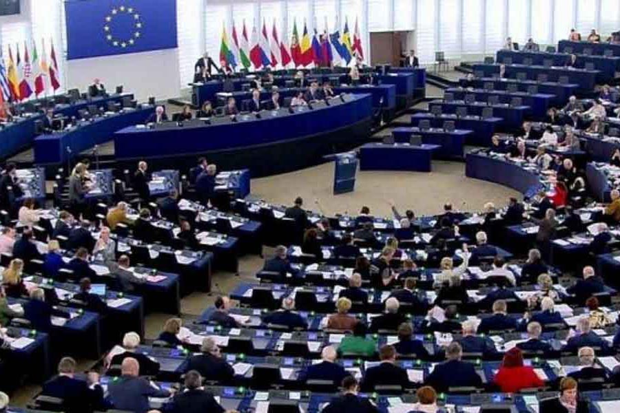 كرسي هاي احزاب راست افراطي در پارلمان اروپا دو برابر مي شود