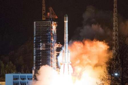 چین یك ماهواره ارتباطی جدید به فضا پرتاب كرد