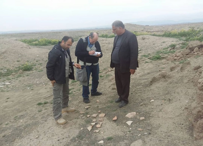 محوطه تاریخی داورزن توسط باستانشناسان بررسی شد محوطه تاریخی داورزن توسط باستانشناسان بررسی شد